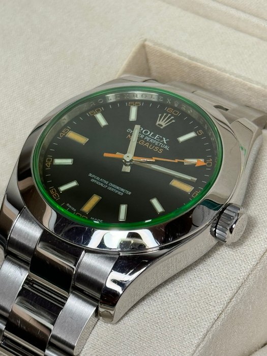 Rolex - Milgauss - 116400GV - Unisex - 2011-nu