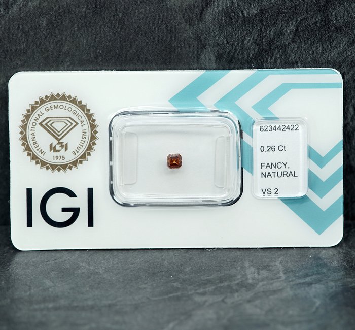 1 pcs Diamant  (Naturfarvet)  - 0.26 ct - Fancy deep Orange nuance Gul - VS2 - International Gemological Institute (IGI)