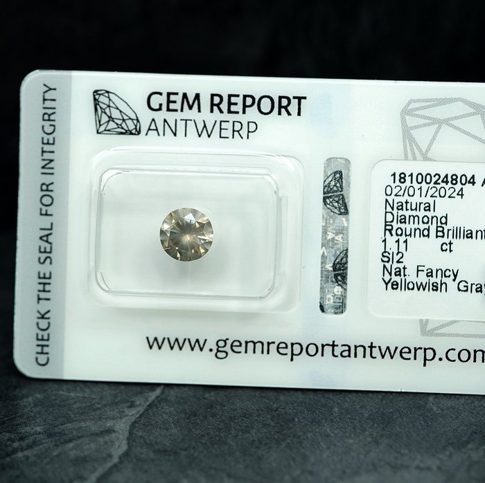 1 pcs Diamant  (Naturfarvet)  - 111 ct - Fancy Gullig Grå - SI2 - Gem Report Antwerp (GRA)