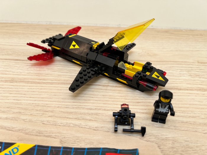 Lego - Blacktron - 6894 - Blacktron Invader