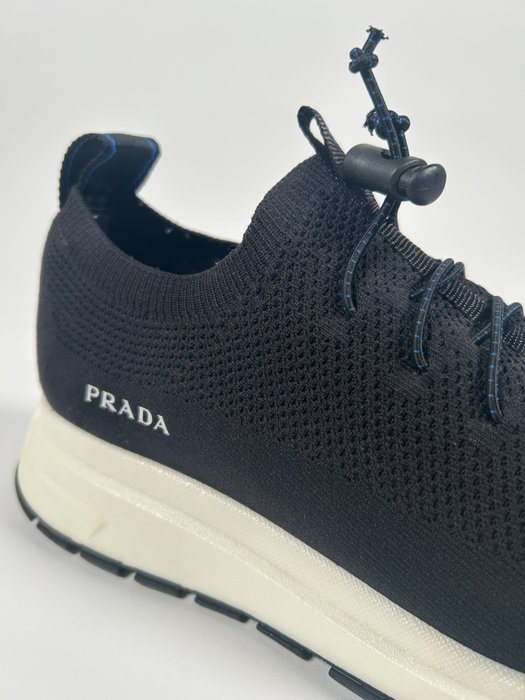 Prada - Sneakers - Størelse: Shoes / EU 41.5, UK 7,5