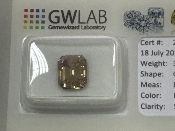 1 pcs Diamant  (Naturfarvet)  - 301 ct - Fancy intense Brun Orange - SI2 - Gemewizard Gemological Laboratory (GWLab) - Skåret hjørnet rektangel