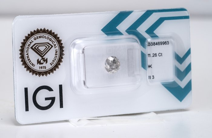 Ingen mindstepris - 1 pcs Diamant  (Natur)  - 126 ct - Rund - K - I3 - International Gemological Institute (IGI) - Svag grå