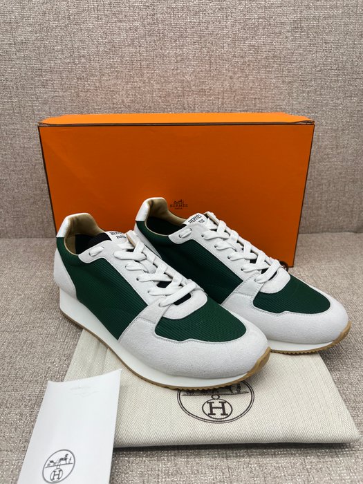 Hermès - Sneakers - Størelse: Shoes / EU 42