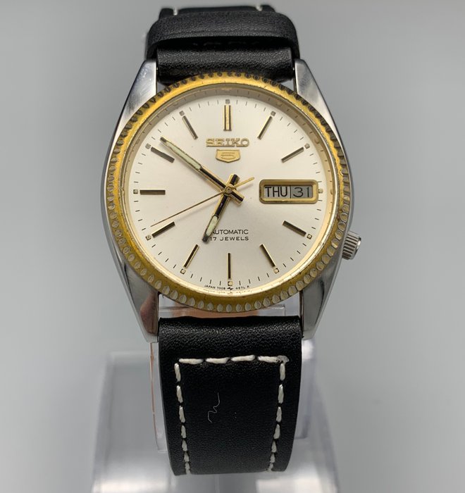 Seiko - Ingen mindstepris - 5 fluted bezel 7009-3111 - Mænd - 1970-1979