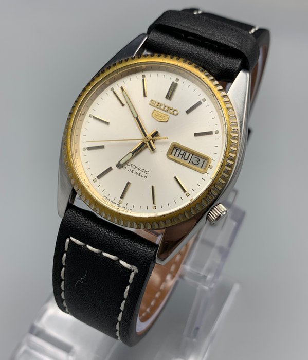 Seiko - Ingen mindstepris - 5 fluted bezel 7009-3111 - Mænd - 1970-1979