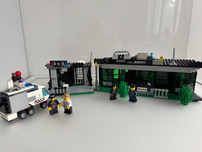 Lego - MOC - Lego - Special designed Police - Station Set - 2000-2010 - Danmark