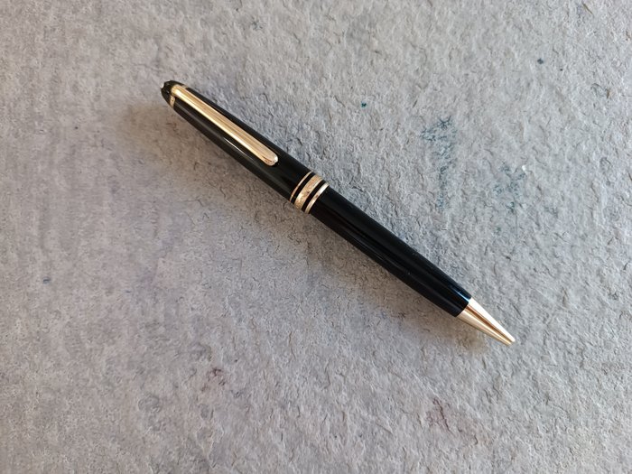 Montblanc - Bolígrafo Montblanc Meisterstuck de resina negra. - Pen