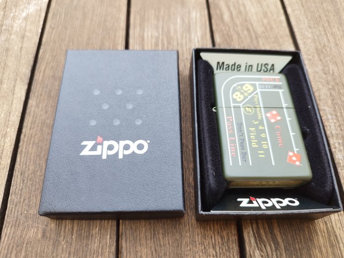 Zippo Craps Dice gambling in green - Lighter - Chrome