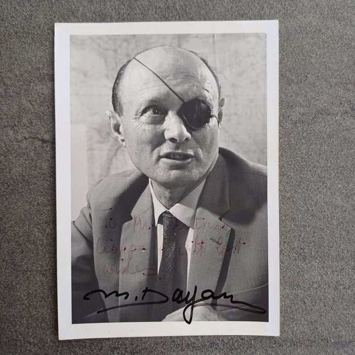 Moshe Dayan - Israele, Fotografia autografa con dedica