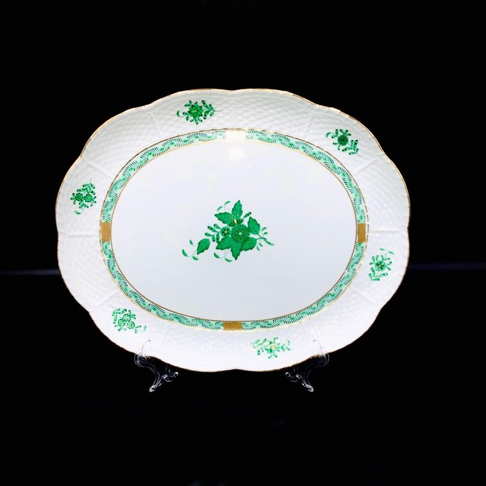 Herend - Large Serving Platter (315 cm) - "Chinese Apponyi Green" - Platte - Håndmalet porcelæn