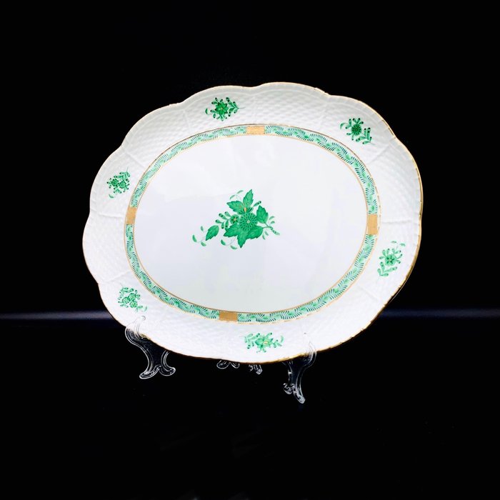 Herend - Large Serving Platter (315 cm) - "Chinese Apponyi Green" - Platte - Håndmalet porcelæn