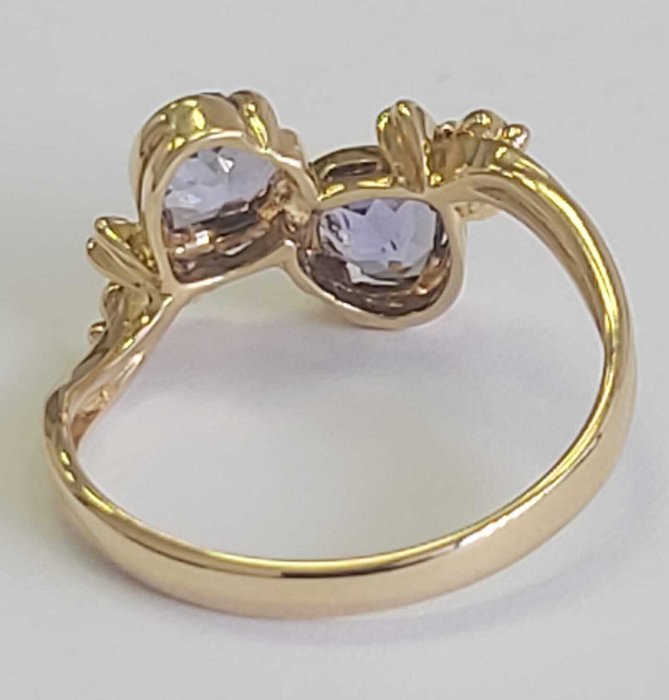 Ring - 18 kraat Gulguld -  0.80ct. tw. Tanzanit