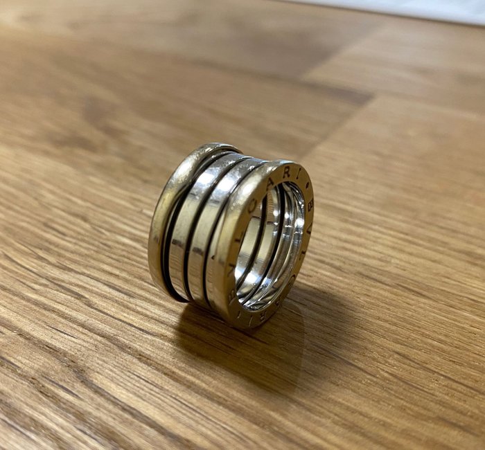 Bvlgari - Ring - B.zero 1 - 18 kraat Hvidguld