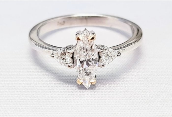 Ring - 14 karat Hvidguld Diamant (Natur) - Diamant - 0,84 ct