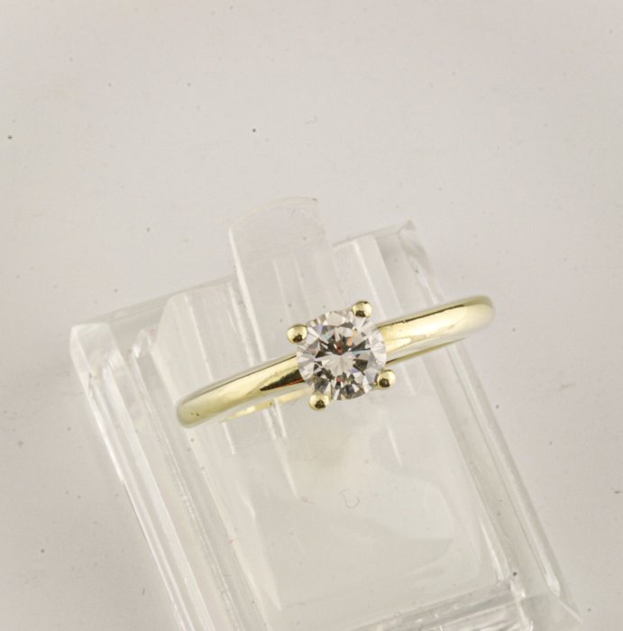 Forlovelsesring - 14 karat Gulguld -  0.68ct. tw. Diamant (Natur)  - Klassisk 0,68ct Solitaire