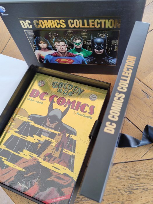 The Golden Age DC Comics Collection + suppléments - C - 1 Boks - Begrænset udgave - 2016