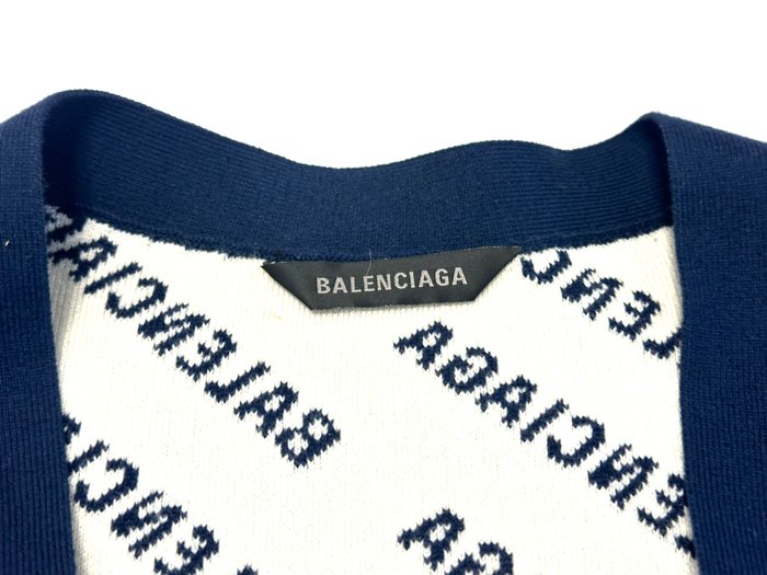 Balenciaga - Cardigan - Nyt med labels