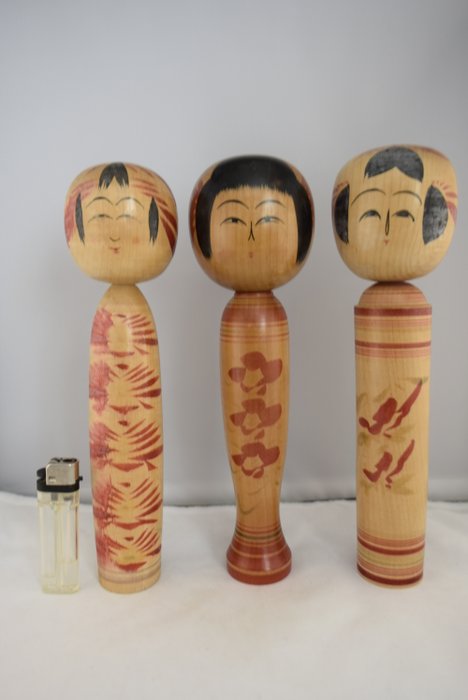 Tre Kokeshi dukker - Træ - Old Kokeshi made by Ooba Kamenoshin and others - Japan - Shōwa-periode (1926-1989)