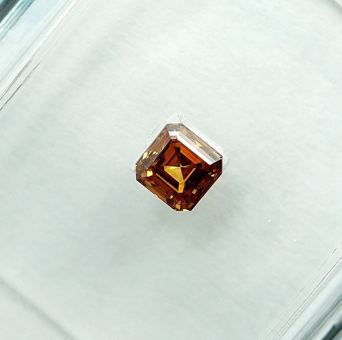 1 pcs Diamant  (Naturfarvet)  - 0.26 ct - Smaragd - Fancy Orange nuance Gul - SI1 - International Gemological Institute (IGI)