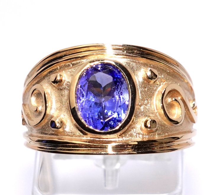 Ring - 14 karat Gulguld -  135ct tw Tanzanit