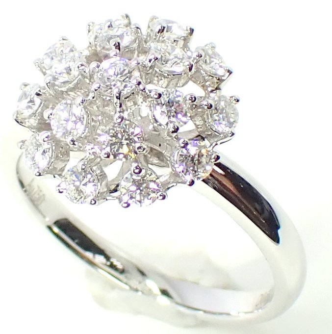 Ring - 18 kraat Hvidguld -  069ct tw Diamant (Natur)