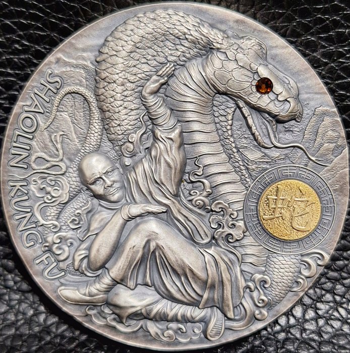 Niue. 5 Dollars 2022 Shaolin Kungfu series - Snake, 2 Oz (.999)  (Ingen mindstepris)