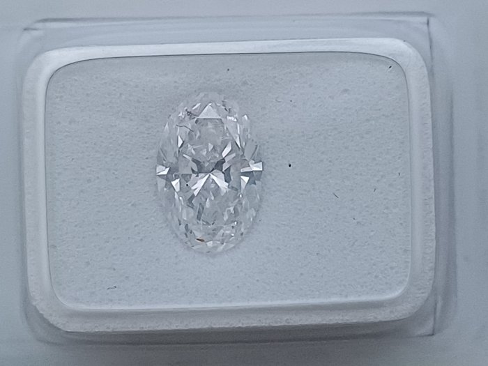 Ingen mindstepris - 1 pcs Diamant  (Natur)  - 1.70 ct - Oval - D (farveløs) - SI1 - Gemewizard Gemological Laboratory (GWLab)