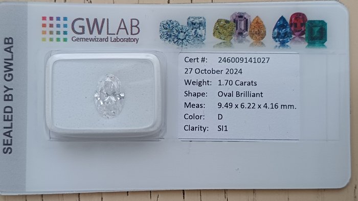 Ingen mindstepris - 1 pcs Diamant  (Natur)  - 1.70 ct - Oval - D (farveløs) - SI1 - Gemewizard Gemological Laboratory (GWLab)