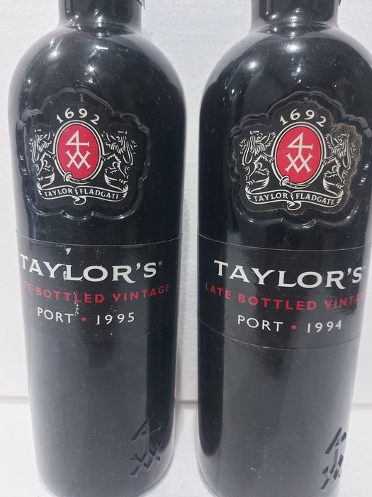 1994  1995 Taylor's - Douro Late Bottled Vintage Port - 2 Flasker (075 L)