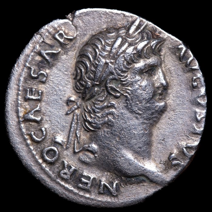 Romarriket. Nero (AD 54-68). Denarius Rome - Roma seated left