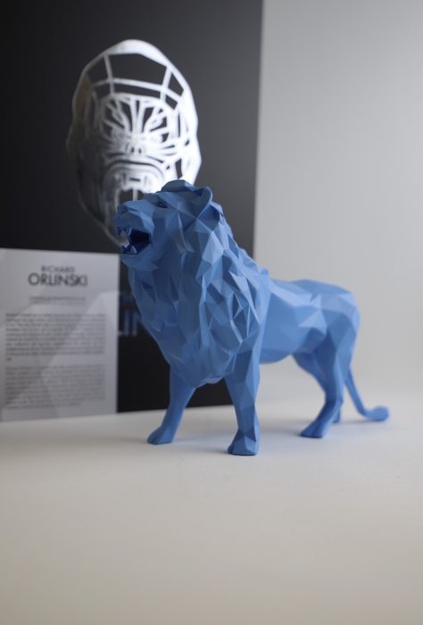 Richard Orlinski (1966) - Lion Spirit (Matt Blue Edition)