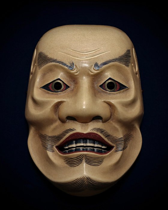 Signed Wooden Noh Mask of Taka 鷹/小鷹 (with wooden box  mask bag) - Skulptur Træ - Japan