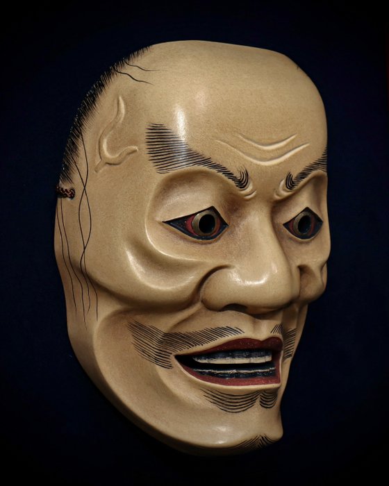 Signed Wooden Noh Mask of Taka 鷹/小鷹 (with wooden box  mask bag) - Skulptur Træ - Japan