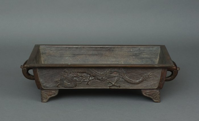 Suiban 水盤 (flad ikebana skål) - Patineret bronze - Japan - Meiji-perioden (1868-1912)