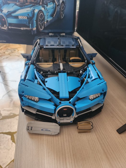 Lego - Technic - Lego Technic Bugatti Chiron 42083