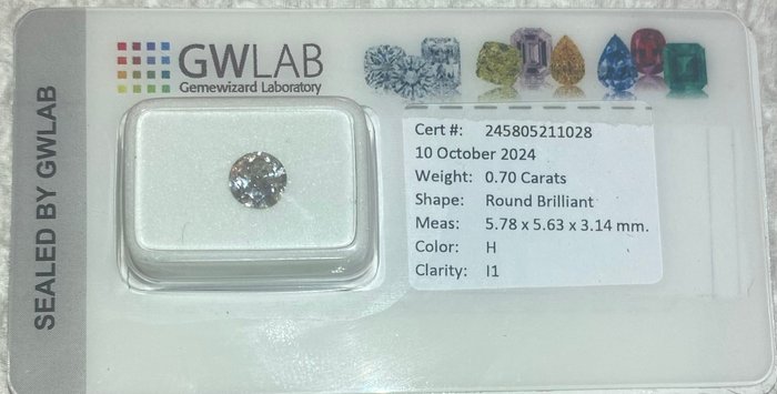 Ingen mindstepris - 1 pcs Diamant  (Natur)  - 0.70 ct - Rund - H - I1 - Gemewizard Gemological Laboratory (GWLab)