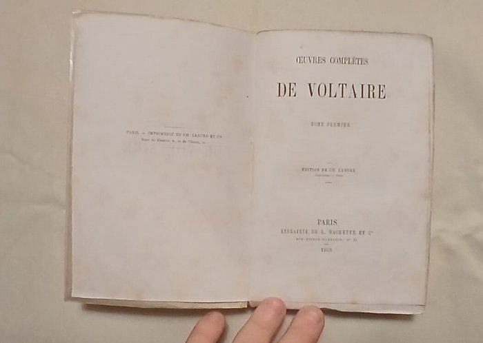 Voltaire, pseudonimo di François-Marie Arouet (1694 – 1778) - Oeuvrés complétes de Voltaire - 1885-1859