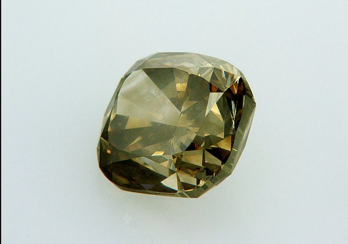 1 pcs Diamant  (Natur)  - 2.64 ct - Pude - I1 - Gemological Institute of America (GIA) - FANCY GRØNLIG GUL -BR