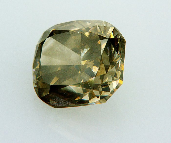 1 pcs Diamant  (Natur)  - 2.64 ct - Pude - I1 - Gemological Institute of America (GIA) - FANCY GRØNLIG GUL -BR