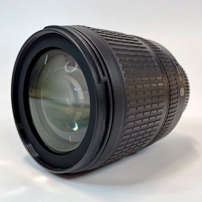 Nikon AF-S 18-105mm f/3.5-5.6G ED VR IF Zoomobjektiv