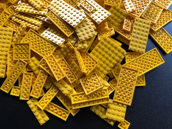 Lego - Geen serie - LEGO Partij gele platte plaatjes in diverse maten 1000 gram