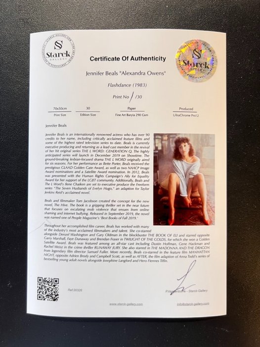 Flashdance (1983) - Jennifer Beals "Alexandra Owens" - Fine Art Photography - Luxury Wooden Framed 70X50 cm - Limited Edition Nr 02 of 30 - Serial ID 30326 - Original Certificate (COA), Hologram Logo Editor and QR Code - 100% New items.