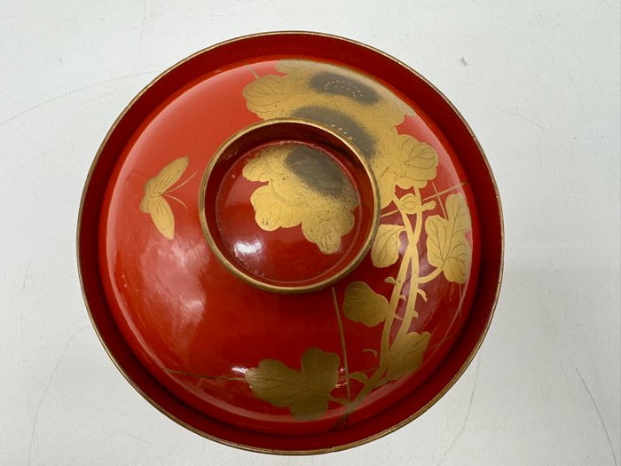 輪島塗Wajimanuri lacquerware 金蒔絵 Gold-Makie - Sæt suppeskåle (10) - Træ, Lak - Arabeske blomster