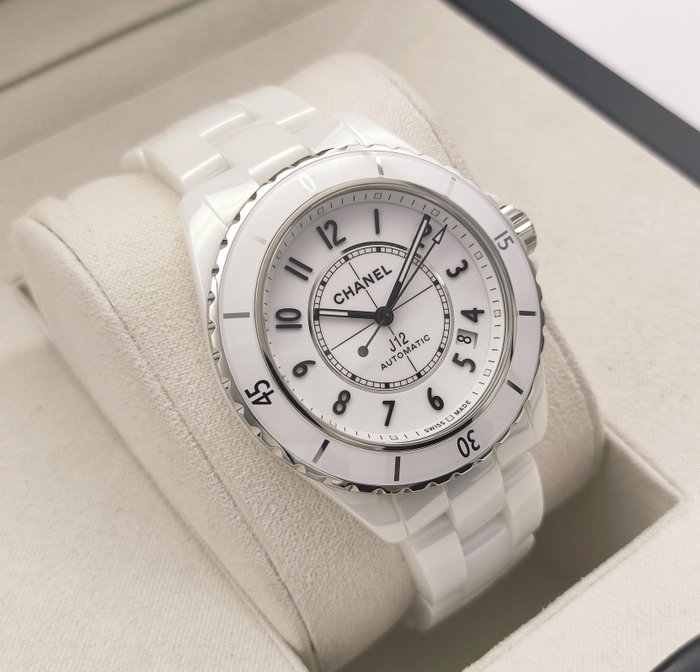 Chanel - J12 Automatic Calibre 12.1 - H5700 - Unisex - 2020+