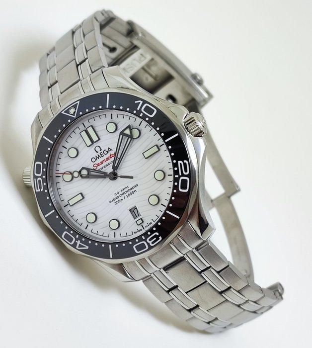 Omega - Seamaster Diver Co-Axial Master Chronometer - 210.30.42.20.04.001 - Mænd - 2011-nu