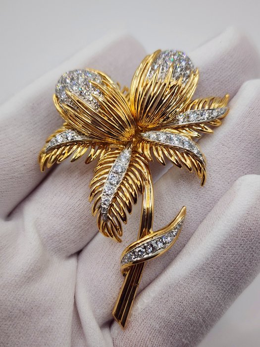 Broche - 18 kraat Gulguld, Vintage 18 karat guld broche 4,4 karat diamanter -  4.40ct. tw. Diamant (Natur)