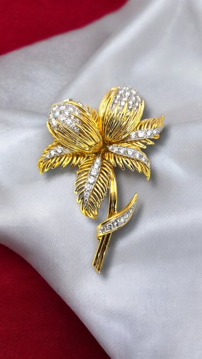 Broche - 18 kraat Gulguld, Vintage 18 karat guld broche 4,4 karat diamanter -  4.40ct. tw. Diamant (Natur)