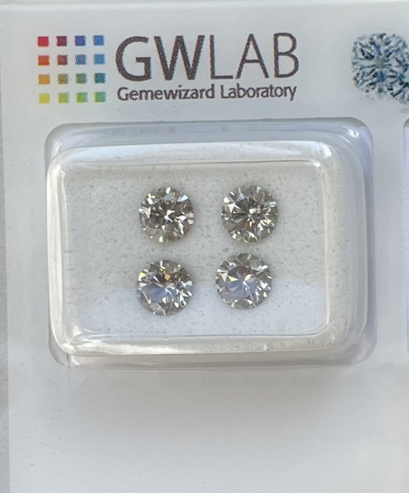 Ingen mindstepris - 4 pcs Diamant  (Natur)  - 1.35 ct - Rund - SI2, VS2 - Gemewizard Gemological Laboratory (GWLab) - Grå