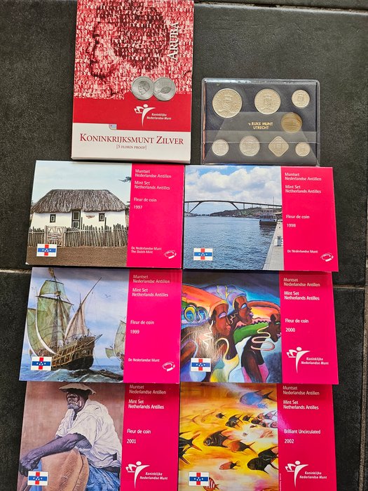 Hollandske Antiller. Set 1980/2004 (8 sets)  (Ingen mindstepris)